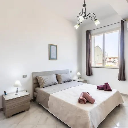 Maravola On The Beach, Parking & Wifi Holiday home *