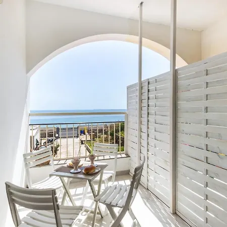Maravola On The Beach, Parking & Wifi Avola