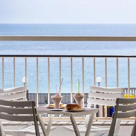 Holiday home Maravola On The Beach, Parking & Wifi *
