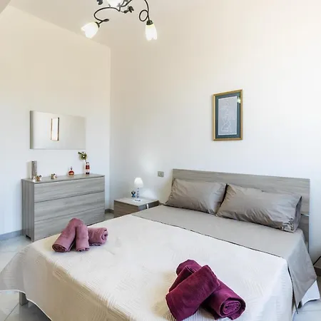 Holiday home Maravola On The Beach, Parking & Wifi Avola