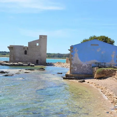 Maravola On The Beach, Parking & Wifi * Avola